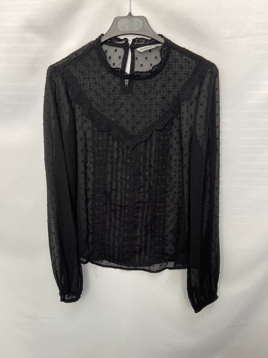 STRADIVARIUS. Black plumeti top TM