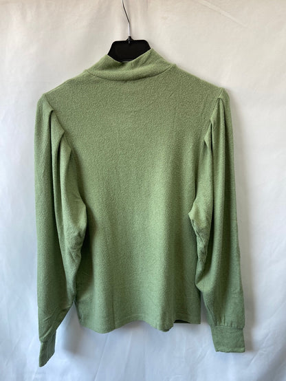 STRADIVARIUS.Pastel green ts soft sweater