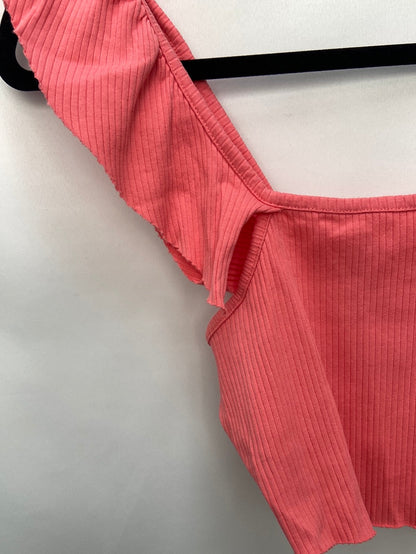 ZARA. Pink ruffled crop top with Ts