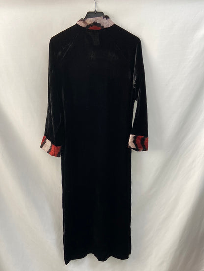 VERÓNICA PACHECO.Top largo/kimono terciopelo bordado T.s