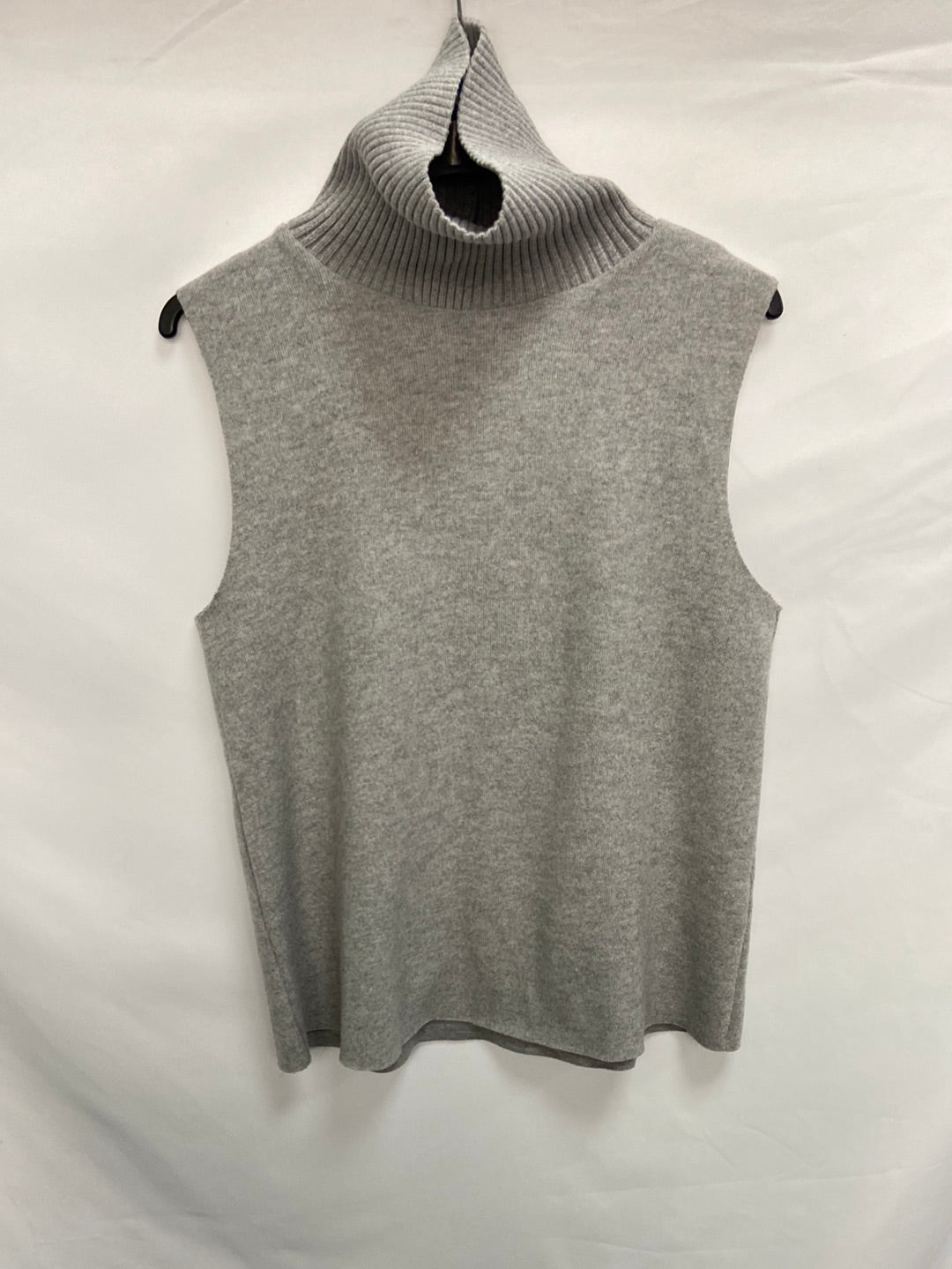 ZARA.Jersey gris sin mangas T.M