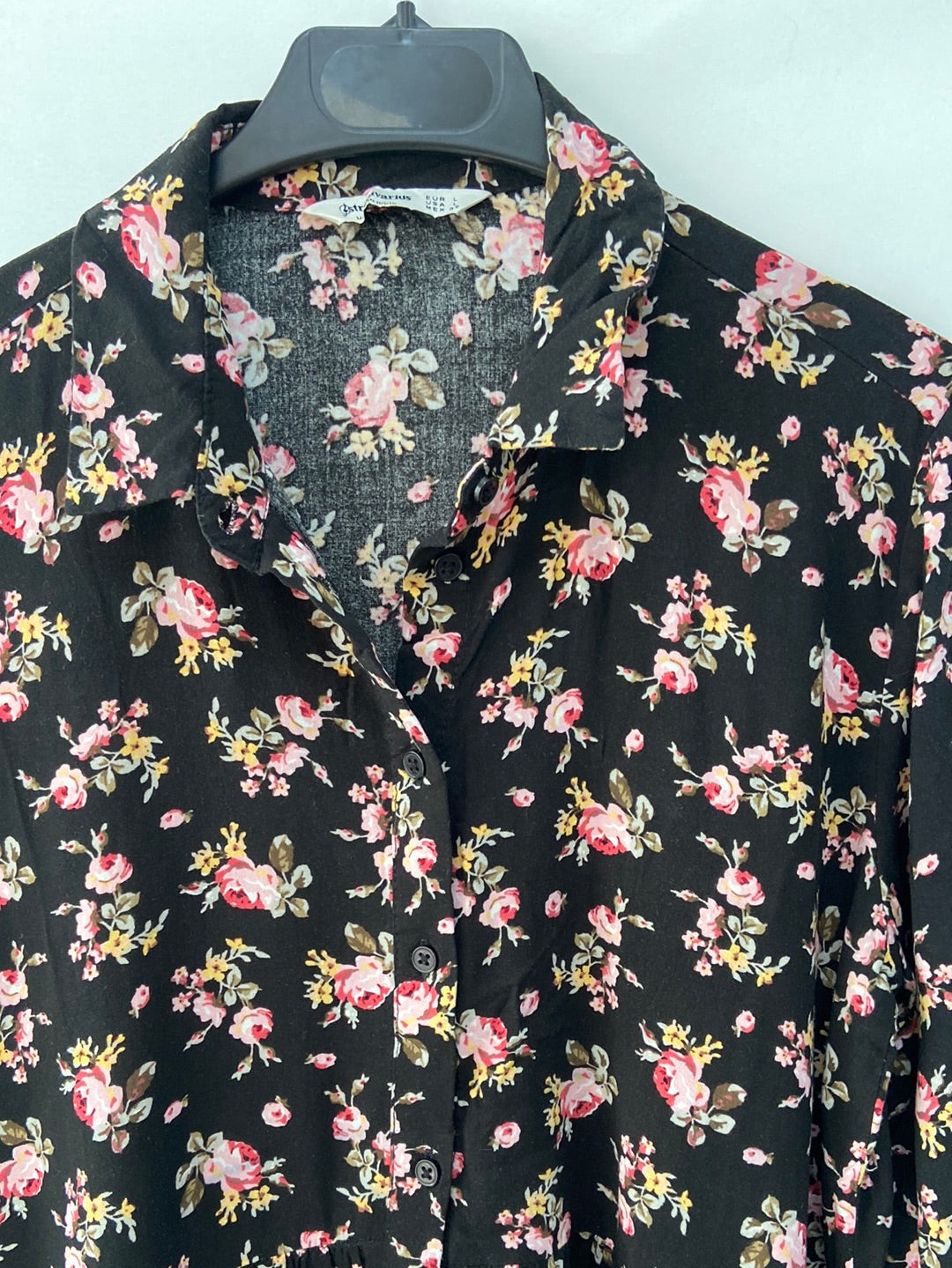 STRADIVARIUS.Vestido camisero flores T.L