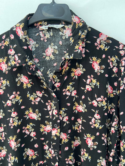 STRADIVARIUS.Vestido camisero flores T.L