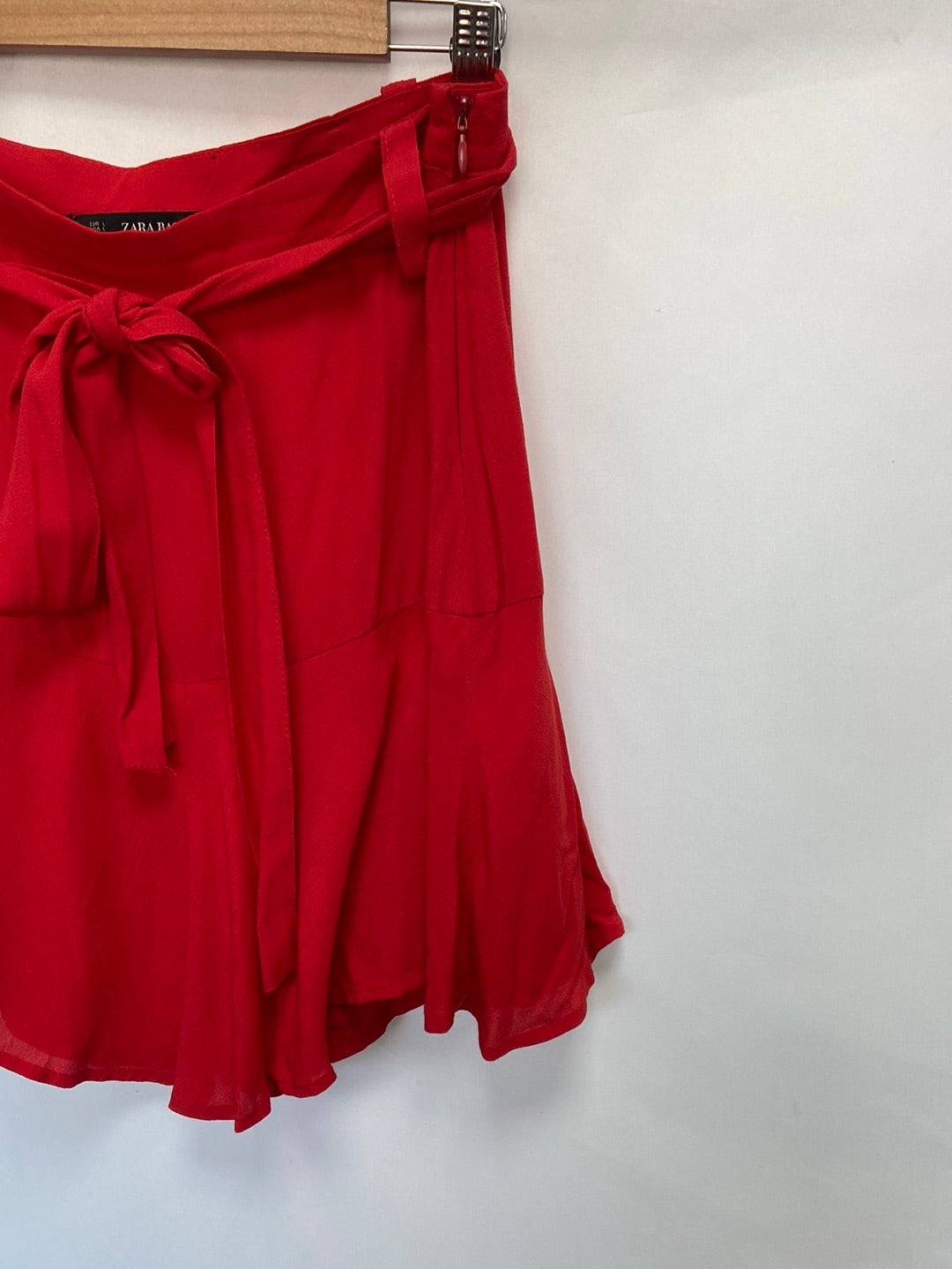 ZARA.Falda pantalón rojo fluido  T.L