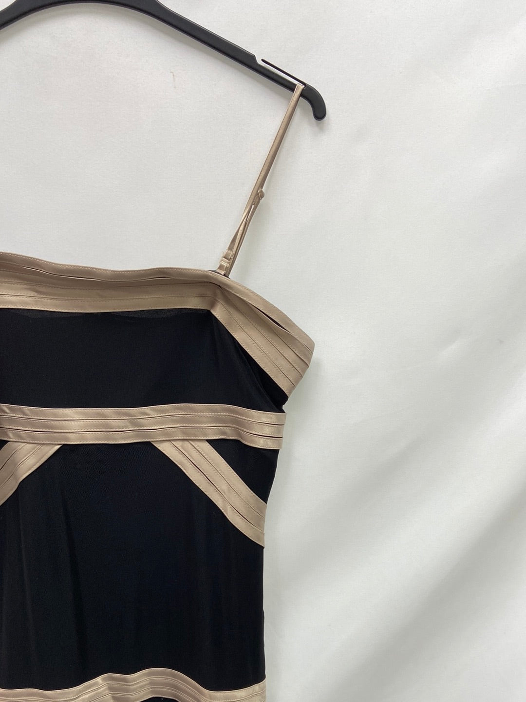 ASOS.Two-tone fitted dress S.40