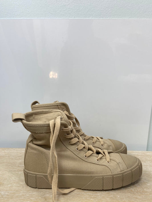 ZARA. Beige ankle boots size 37
