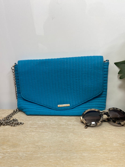 MANGO.Bolso azul textura