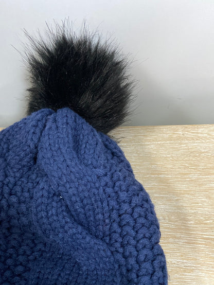 OTRAS.Gorro lana azul pompón
