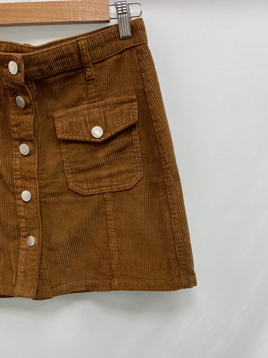 STRADIVARIUS.Short corduroy skirt T.38