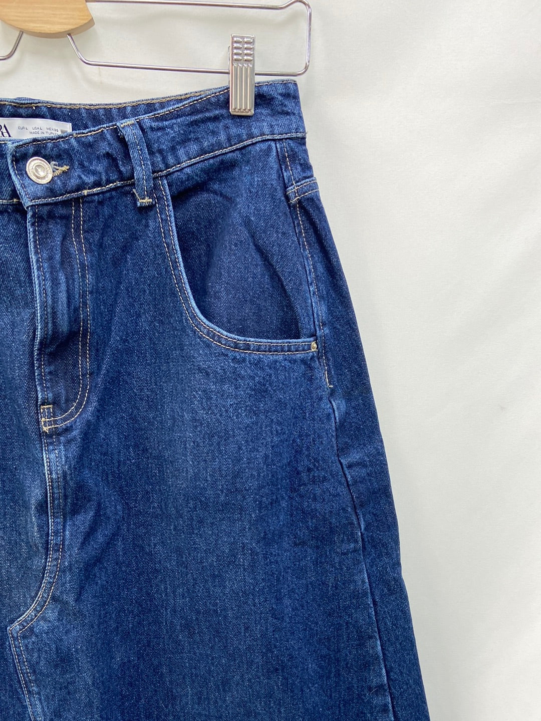 ZARA.Falda midi vaquera T.L