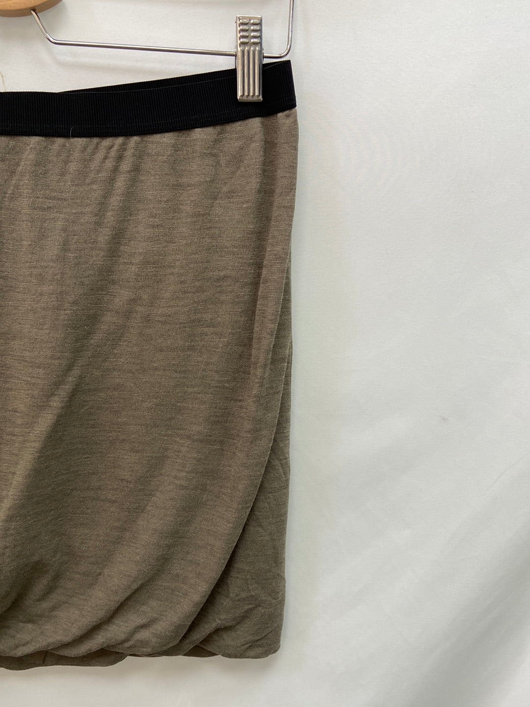 AMERICAN VINTAGE. Green Ts skirt