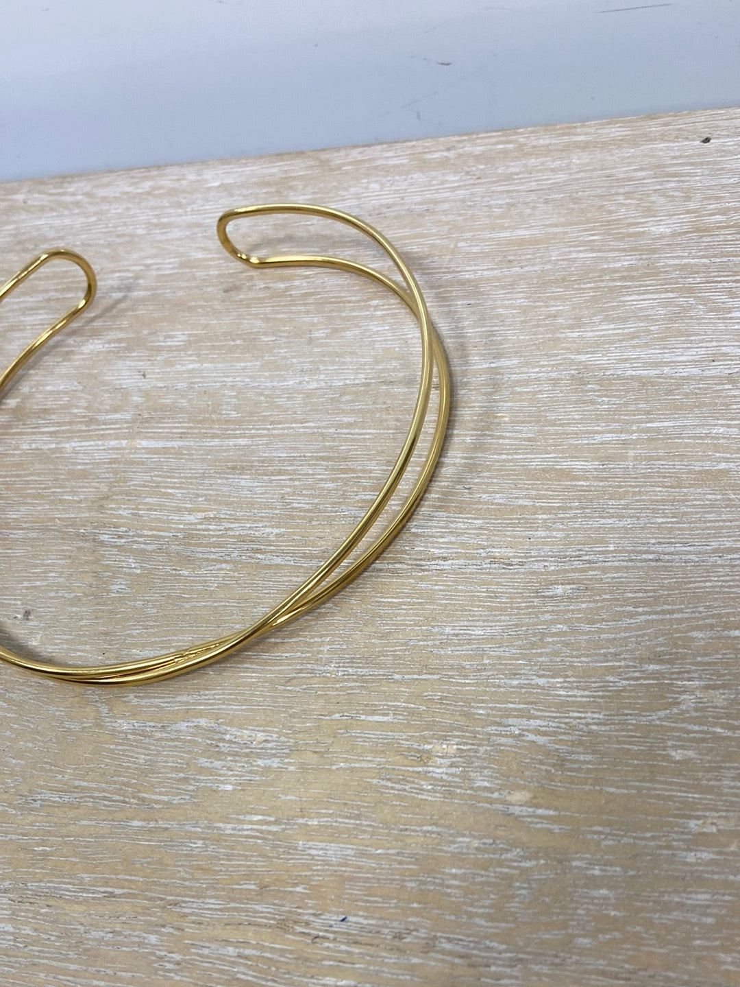 OTRAS. Choquer dorado