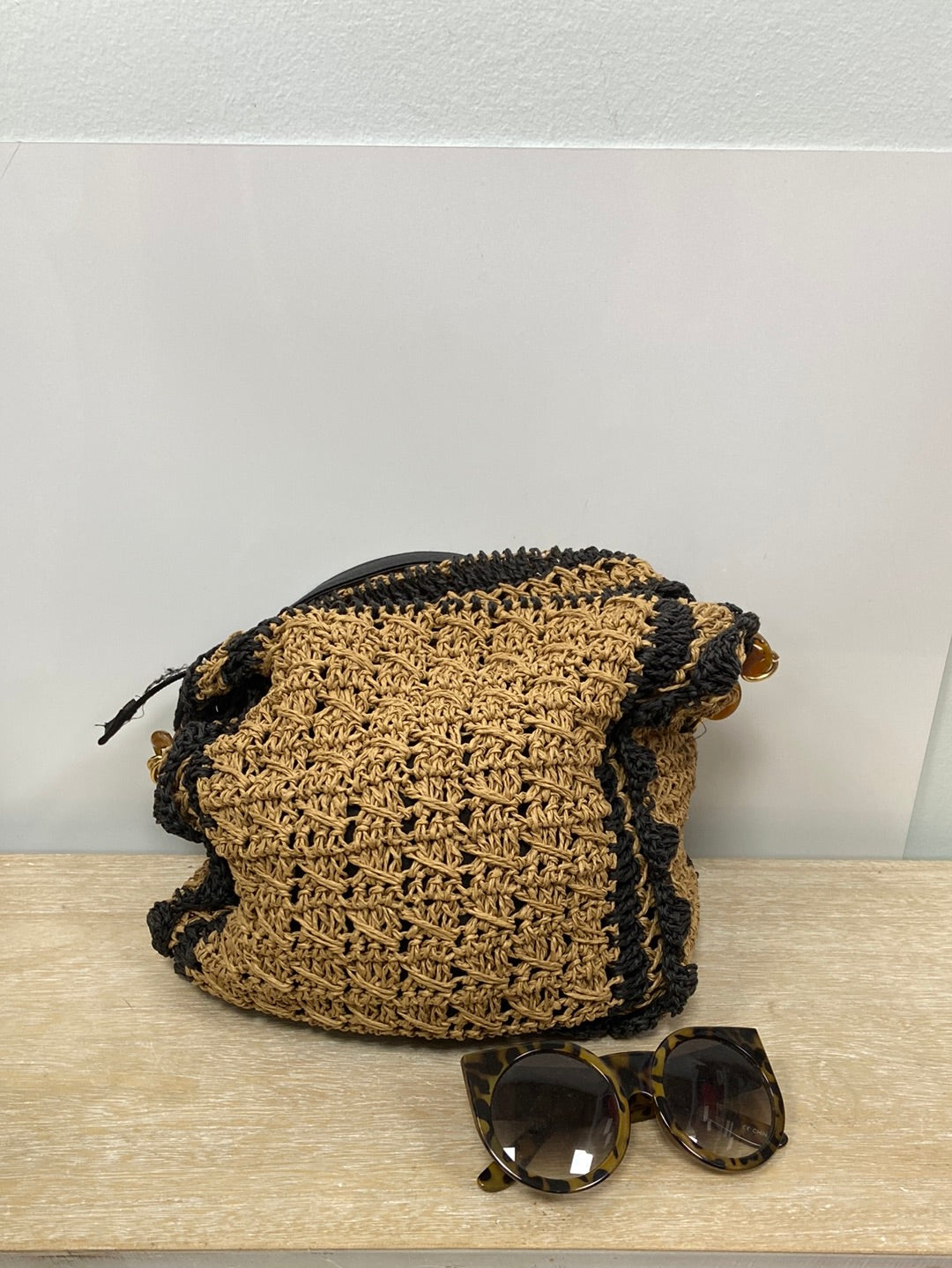 OTRAS.Bolso mimbre fluido