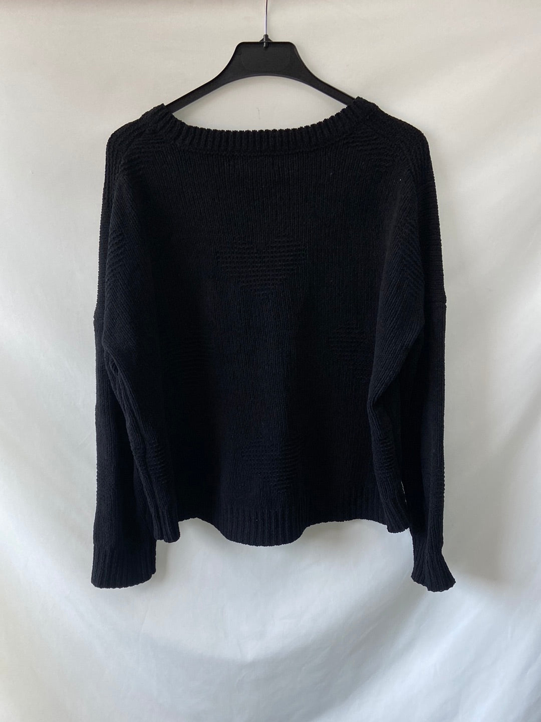 ONLY.Jersey negro T.M