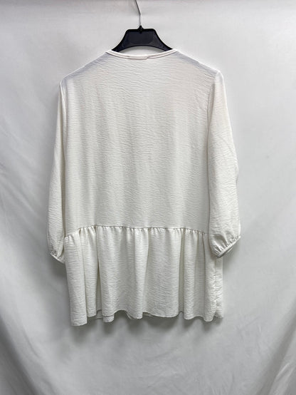 WHITE & ONE. Blusa blanca botones T.u(m)