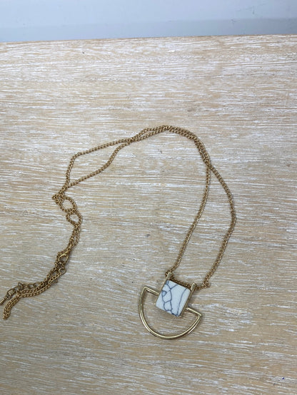 OTHERS. Gold stone pendant