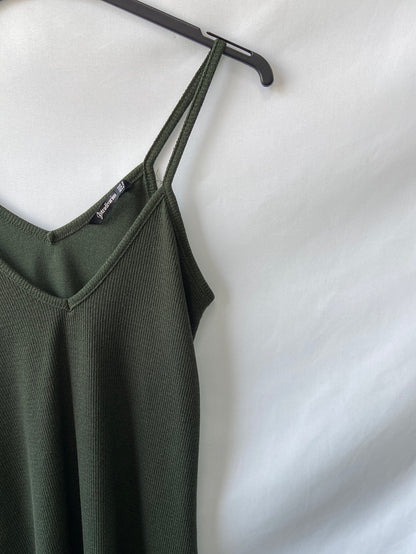 STRADIVARIUS.Vestido midi punto verde T.S