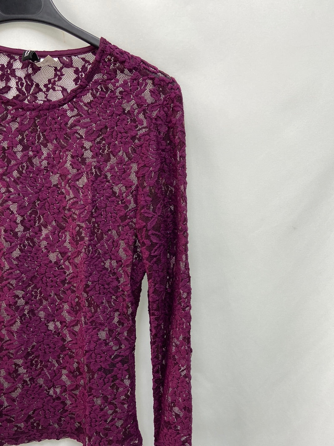 H&amp;M.Purple Lace Top TS