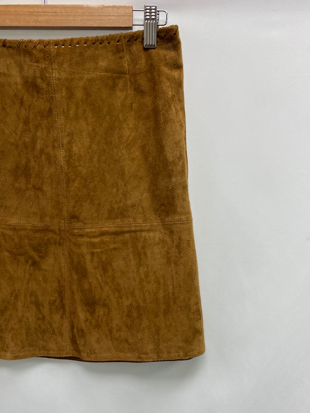 ZARA. Camel leather skirt Ts