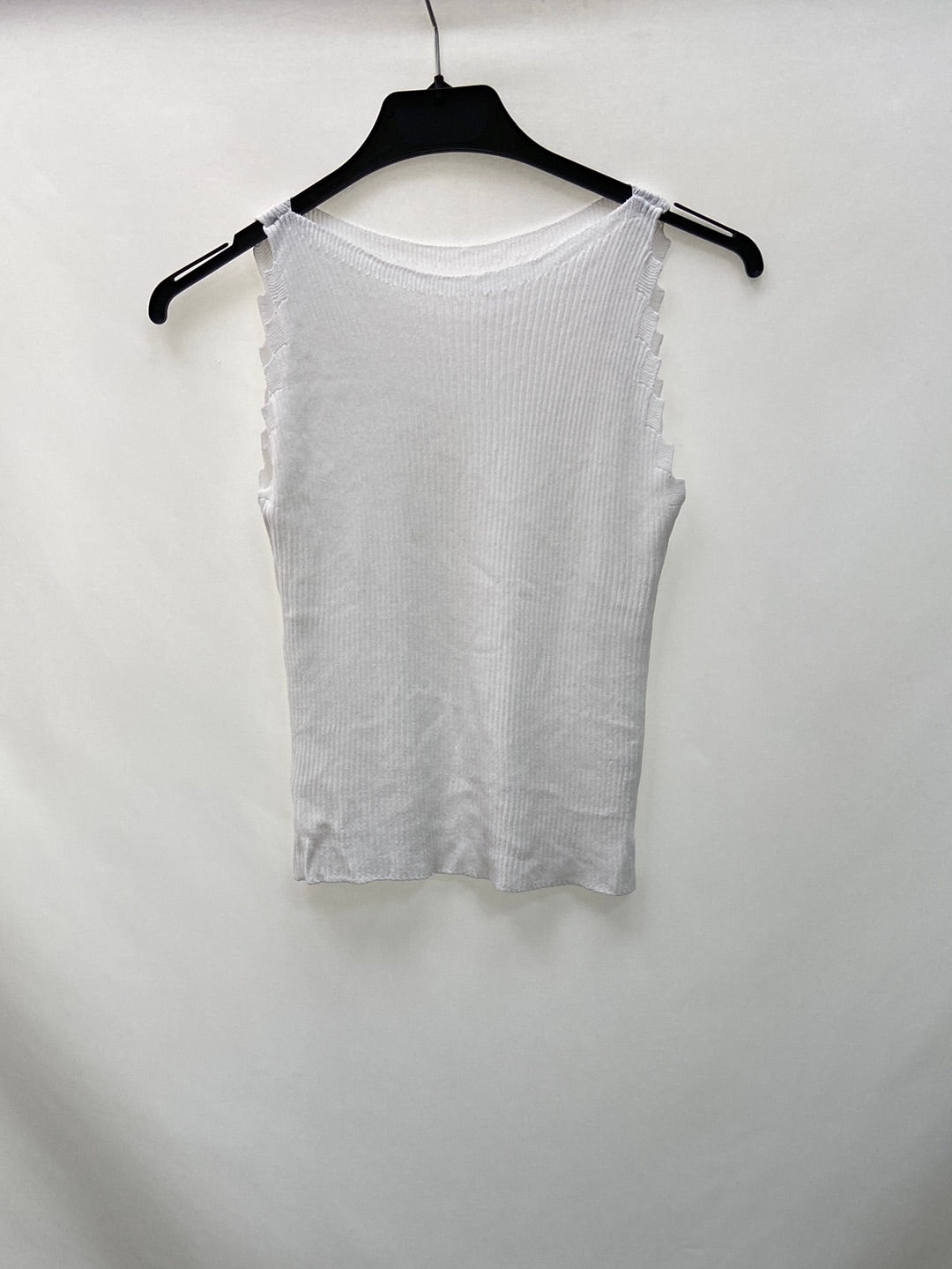 OTRAS.Top blanco halter T.S/M