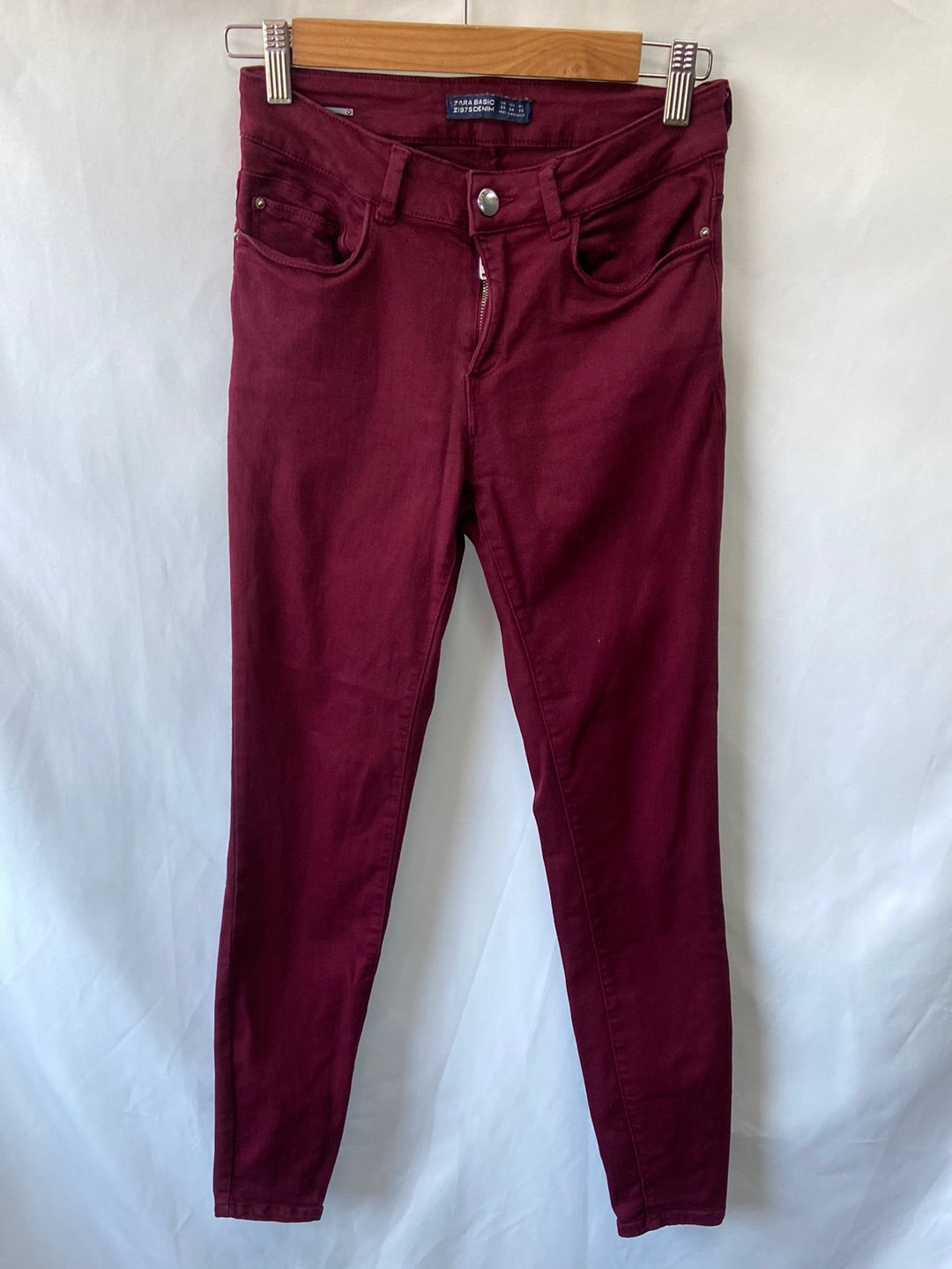 ZARA.Classic burgundy skinny jeans size 36