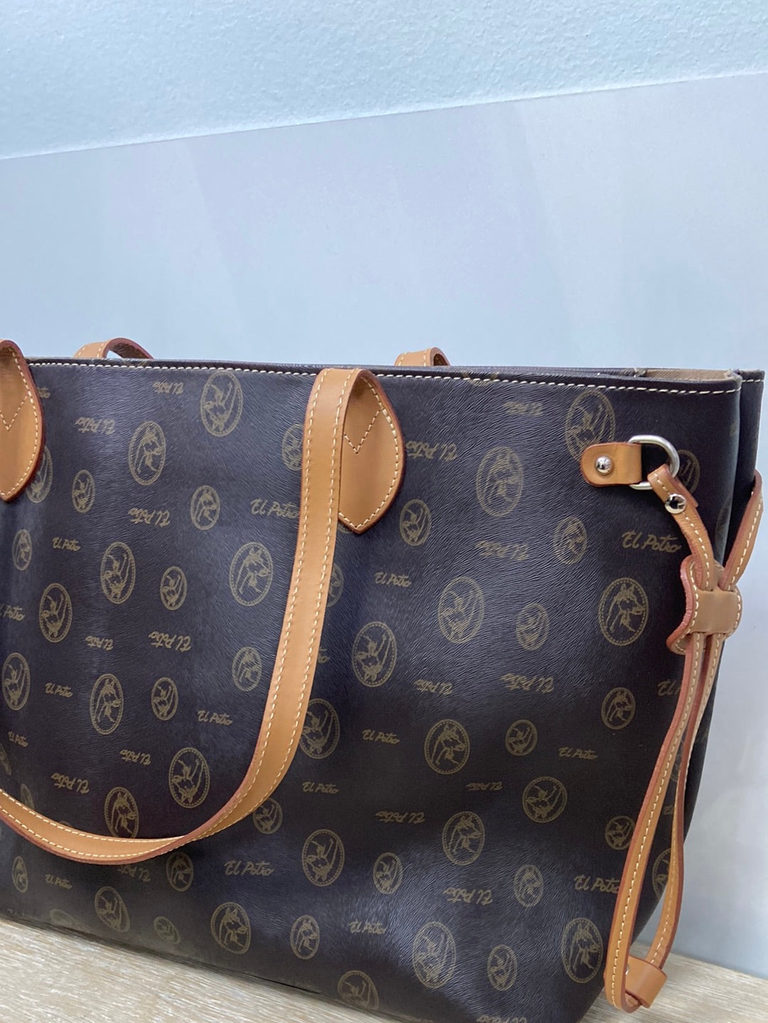 EL POTRO. Bolso shopper anagrama