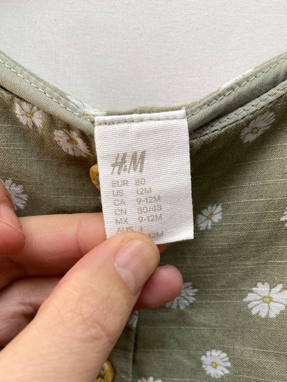 H&M.Peto flores 9-12 meses