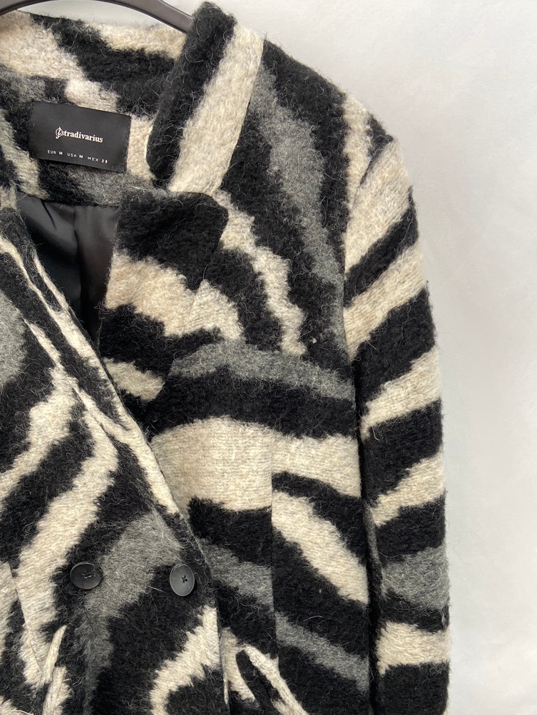STRADIVARIUS.Abrigo cruzado cebra T.M