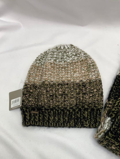 DAY A DAY. Conjunto gorro y cuello