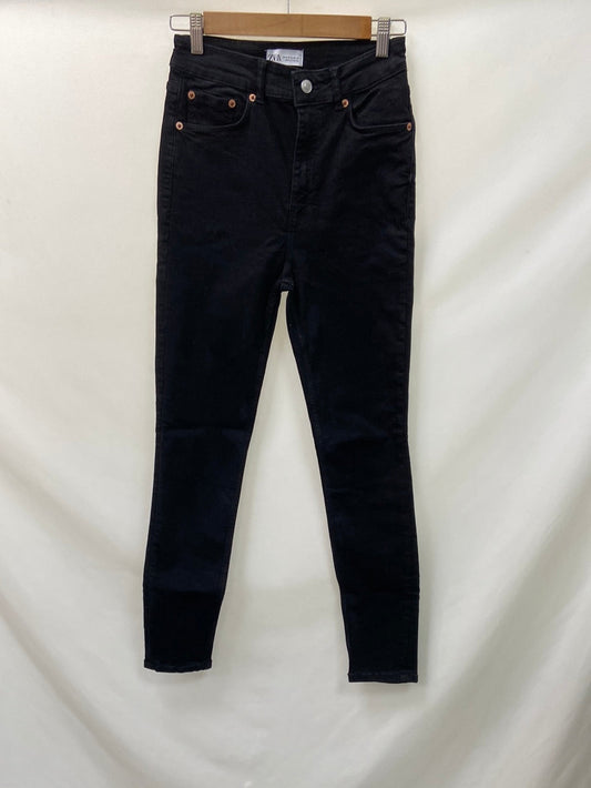 ZARA.Pantalones pitillo clásicos negros T.38