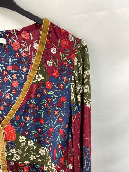 ZARA.Blusa multiestampado flores T.XS