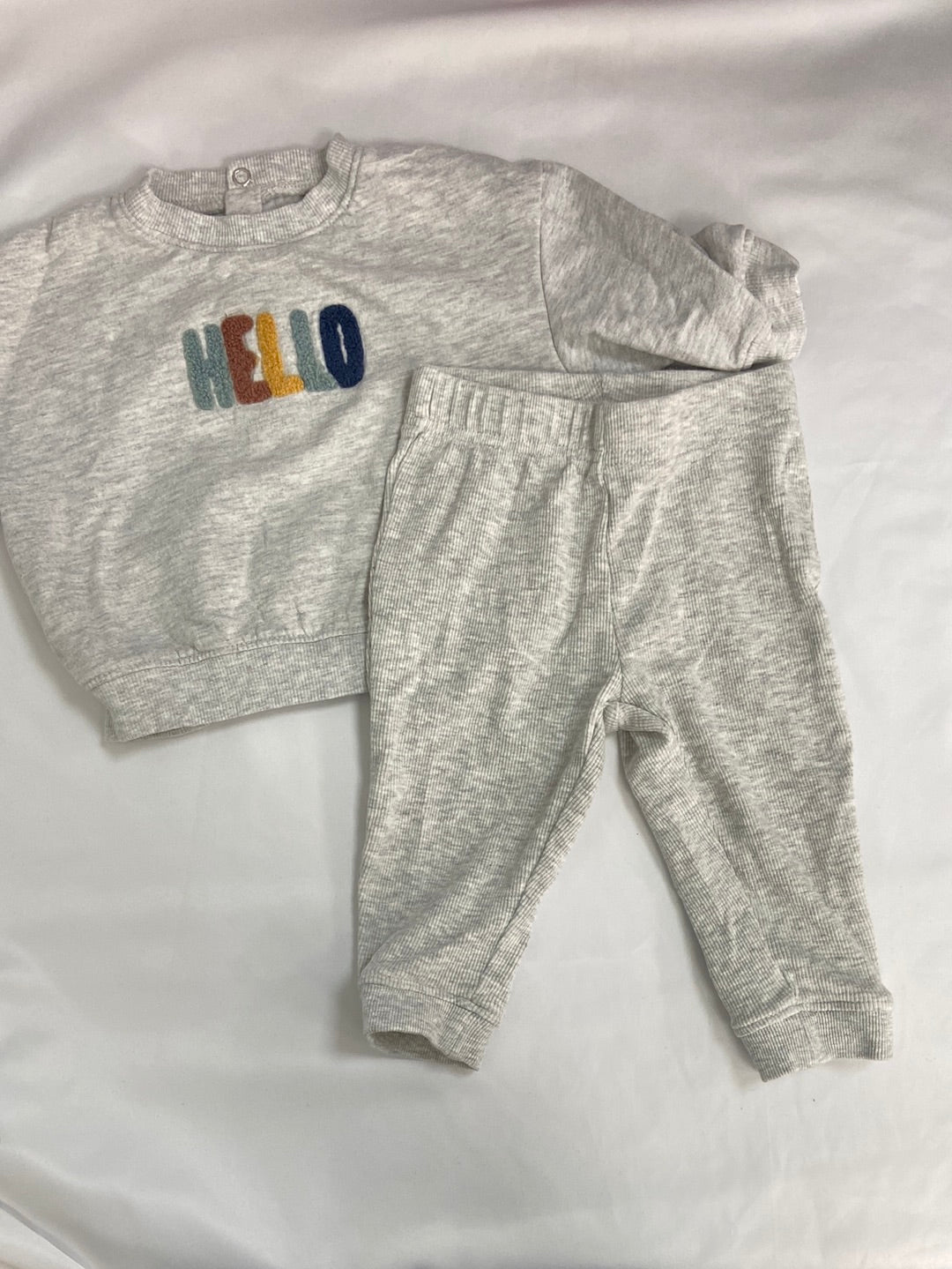 KIABI. Total look gray 12 months