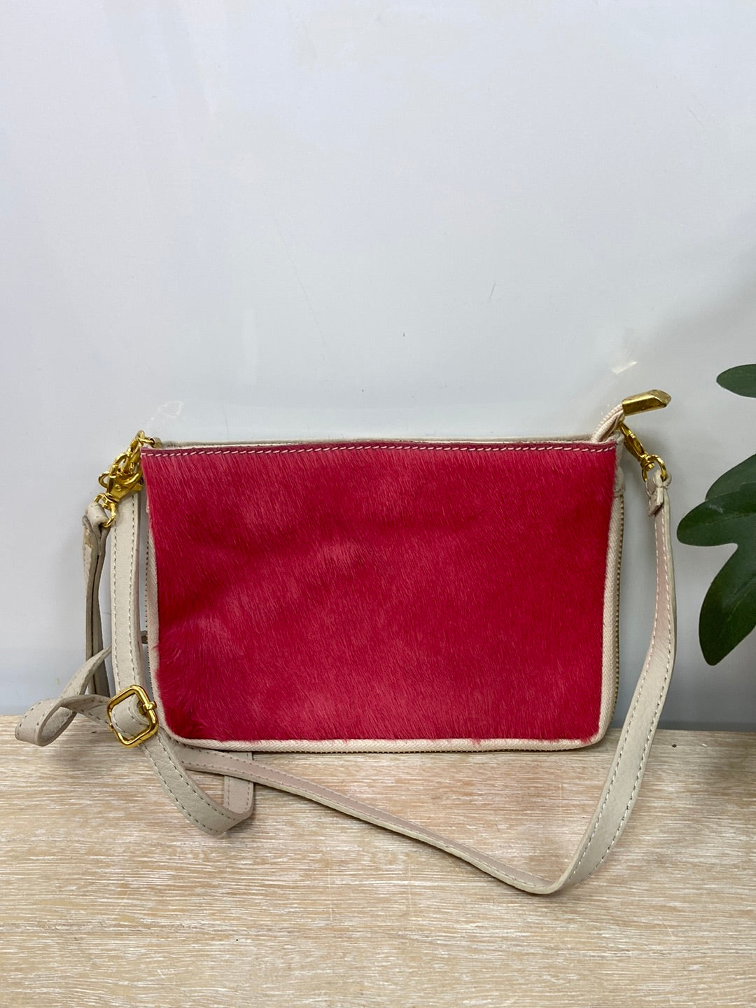 GENUINE LEATHER. Beige pink hair bag