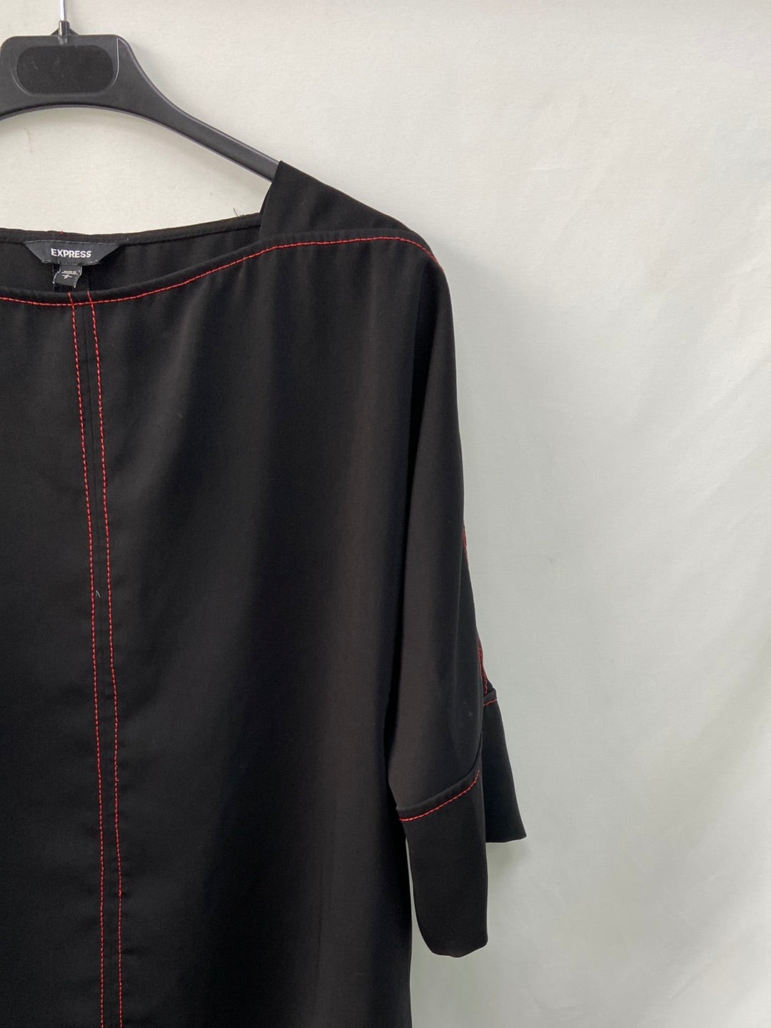 EXPRESS.Black blouse with Ts seams