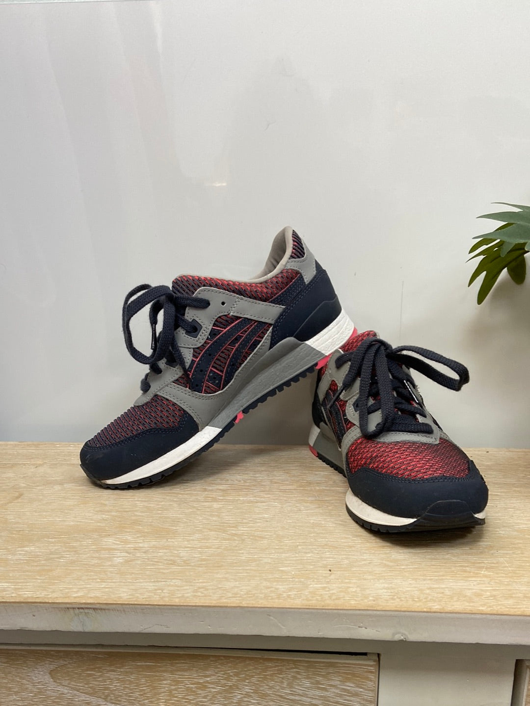 ASICS. Grey sneakers size 39