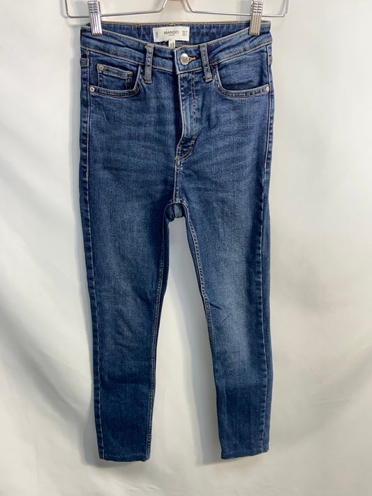 MANGO.Vaqueros pitillo T.34