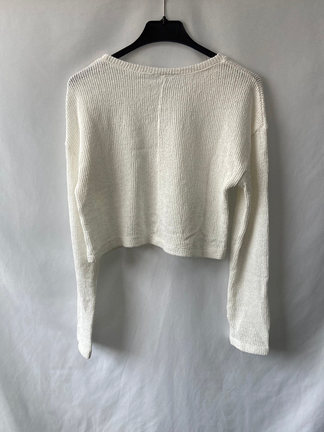 ZARA.Jersey crop blanco T.S