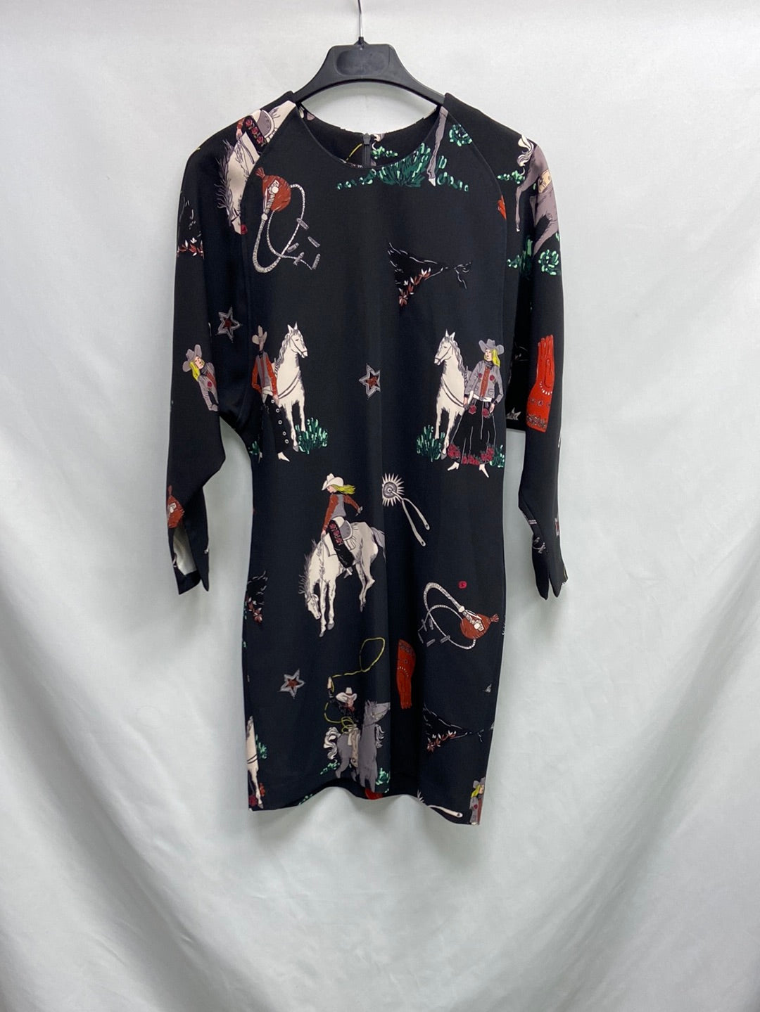 BIMBA Y LOLA. Short black dress T.xs