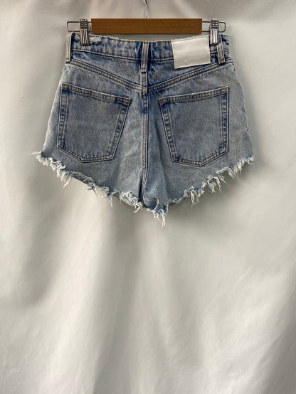 ZARA.Denim shorts S.36