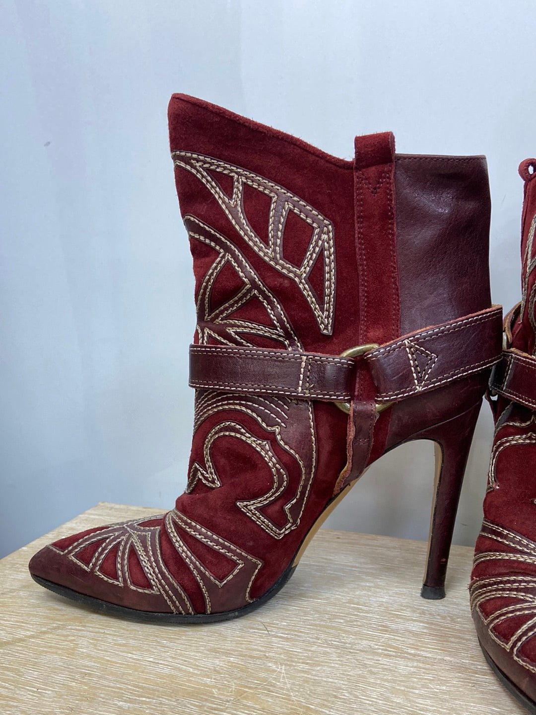 ISABEL MARANT.Botas burdeos bordadas T.39