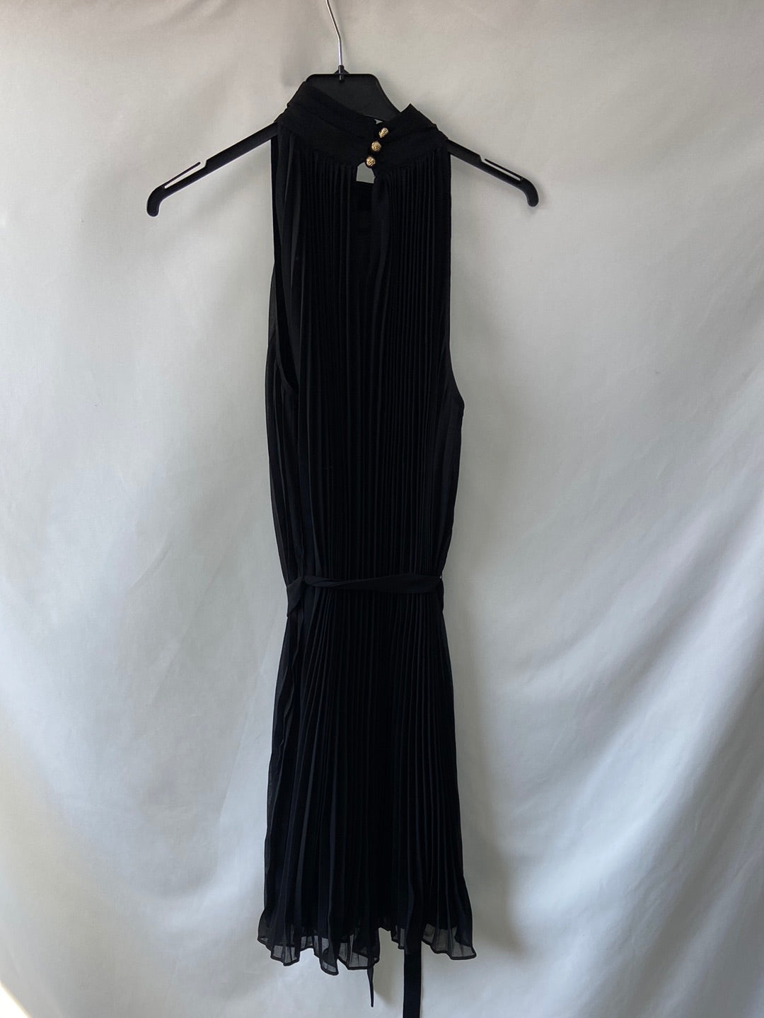ZARA.Vestido negro midi plisado T.m