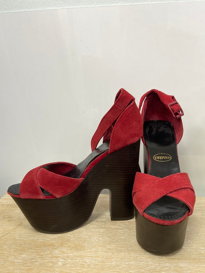 COIMBRA. Leather platform heels size 39