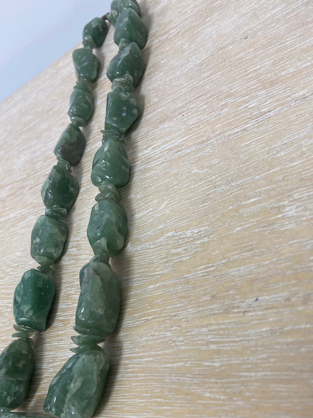 market. OTRAS.Collar piedras verdes