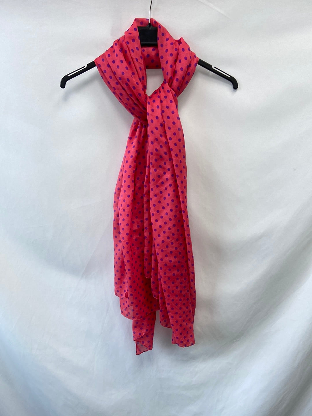 OTHERS. Pink polka dot scarf