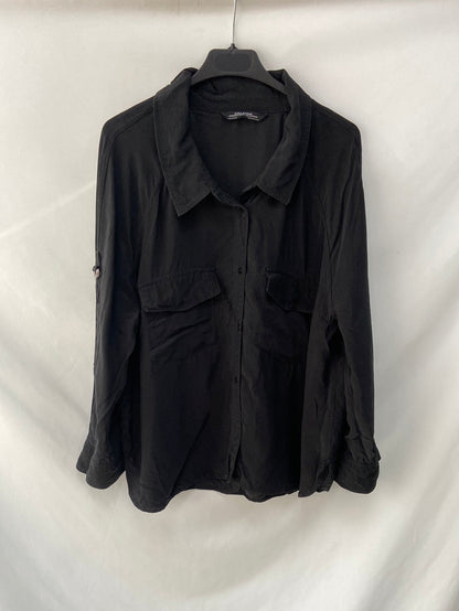 ZARA.Blusa negra oversized T.m