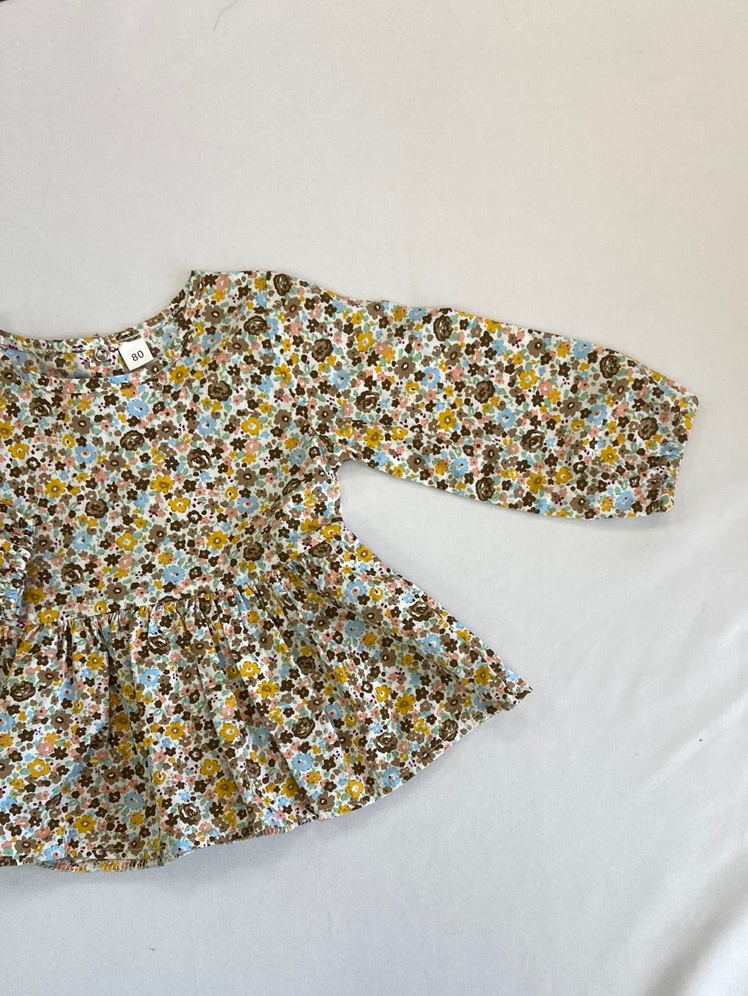 OTRAS.Blusa flores 80 cm