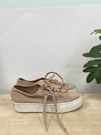 SUPERGA.Zapatillas antelina rosas T.40. (TARA)