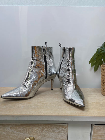 H&amp;M.Silver ankle boots size 39