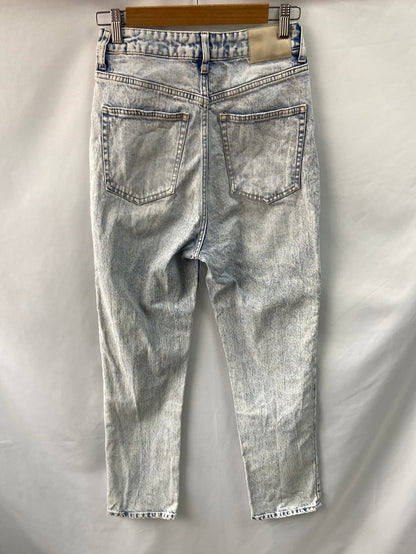H&amp;M. Light denim pants S.38