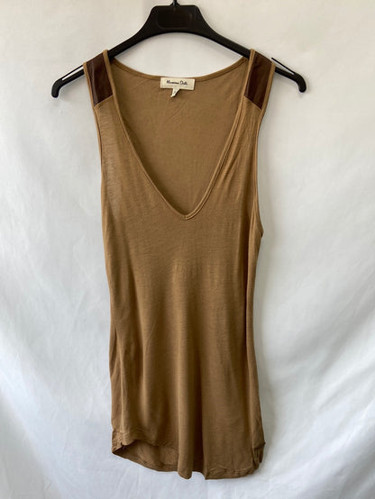 MASSIMO DUTTI.Camiseta camel detalle polipiel T.m